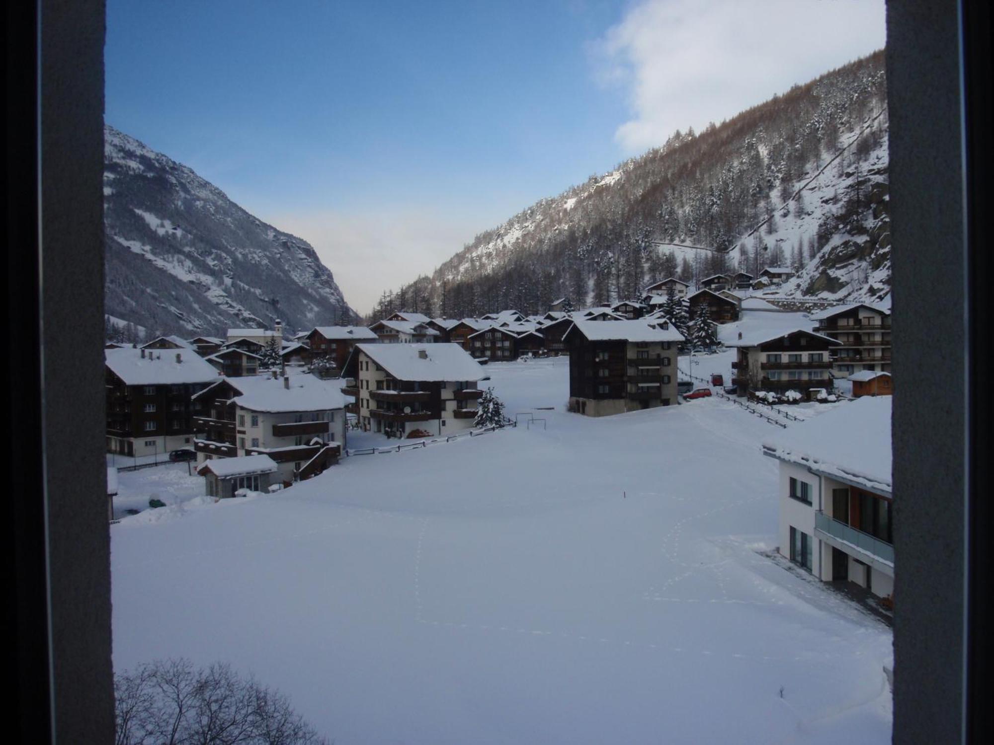 Ferienwohnung Haus Aurora Saas-Grund Exterior foto